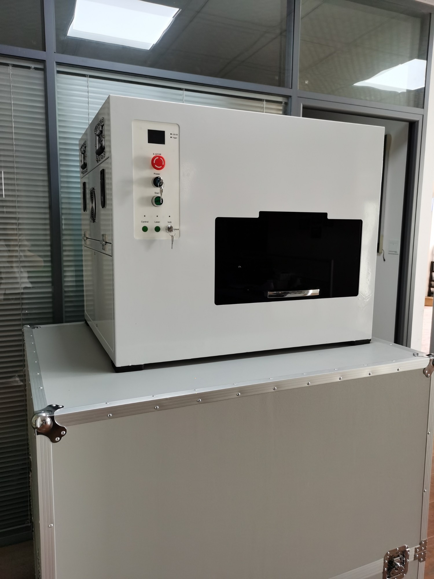 3D Crystal Laser Machine CLM-801AB4 -B